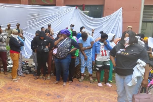 Massive Crackdown: 260 अफ्रीकन गिरफ्तार दिल्ली पुलिस का ड्रग्स और अवैध प्रवासियों पर!